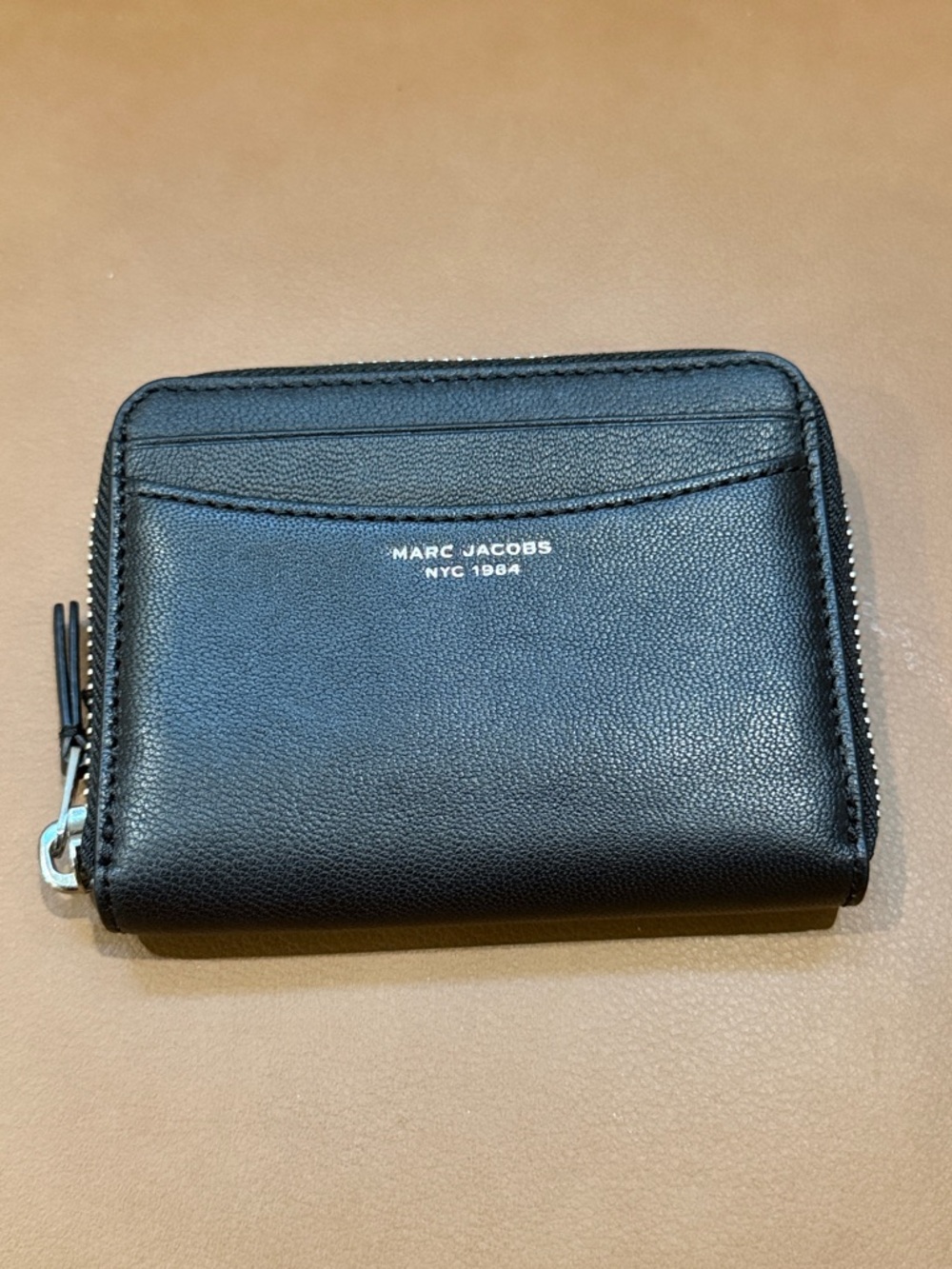 Marc Jacobs The Zip Around Wallet